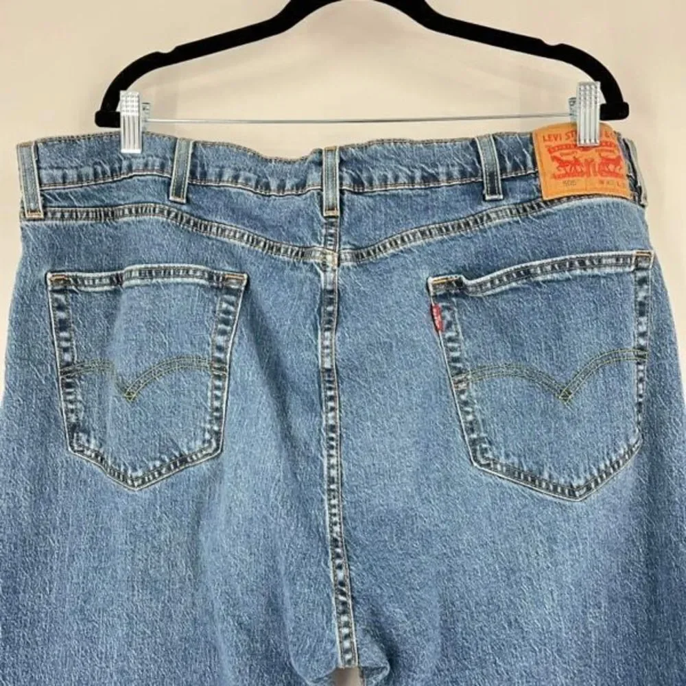 Levi's 505 High-Rise Straight Leg Jeans Blue Denim Light‎ Wash Size 42x30 worn